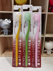 日本 K2～防蛀軟毛牙刷(成人，顏色隨機)