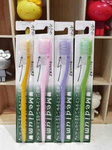 日本 K2～防蛀正常硬度牙刷(成人，顏色隨機)